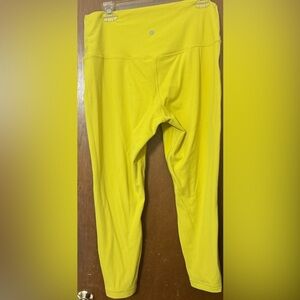 Lululemon Align Pant 28” double lined
Yellow Pear